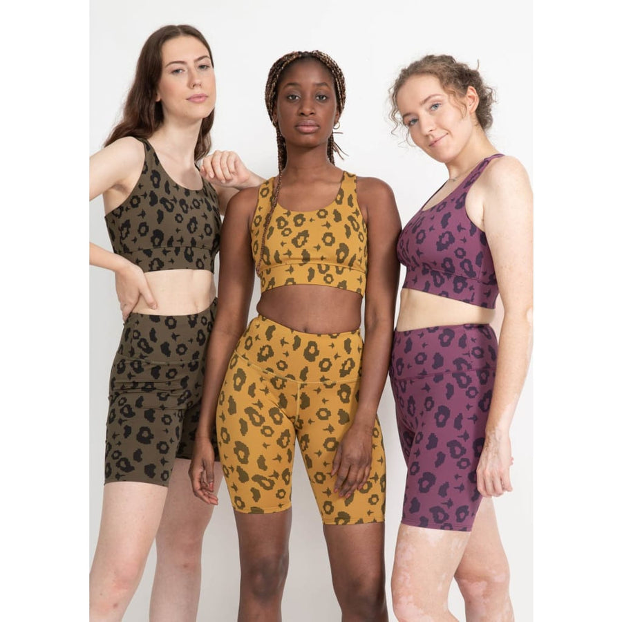 boochen eco-friendly sportsbra, yoga top, sportsbh, sustainable activewear, sustainable sportstop, nachhaltige sportsbh in yellow leopard print