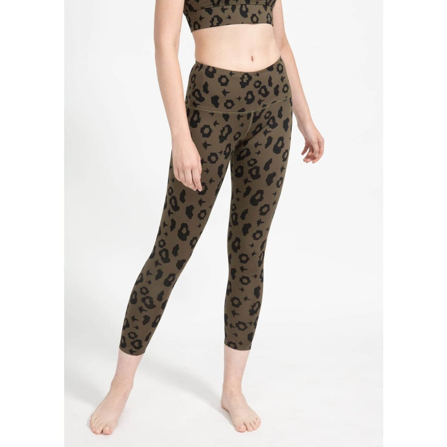 boochen eco-friendly leggings in green leopard, sustainable fashion, sustainable leggings, yoga, nachhaltige leggings im grün Leopard