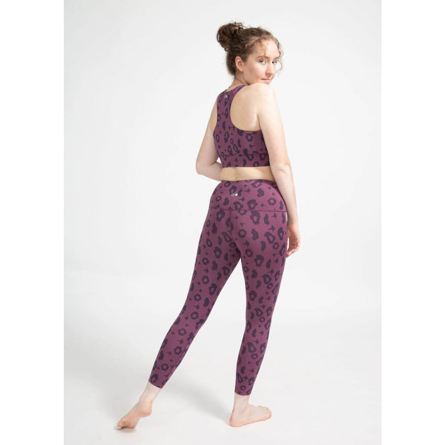 boochen eco-friendly leggings in lila leopard, sustainable fashion, sustainable leggings, yoga, nachhaltige leggings im liliac Leopard