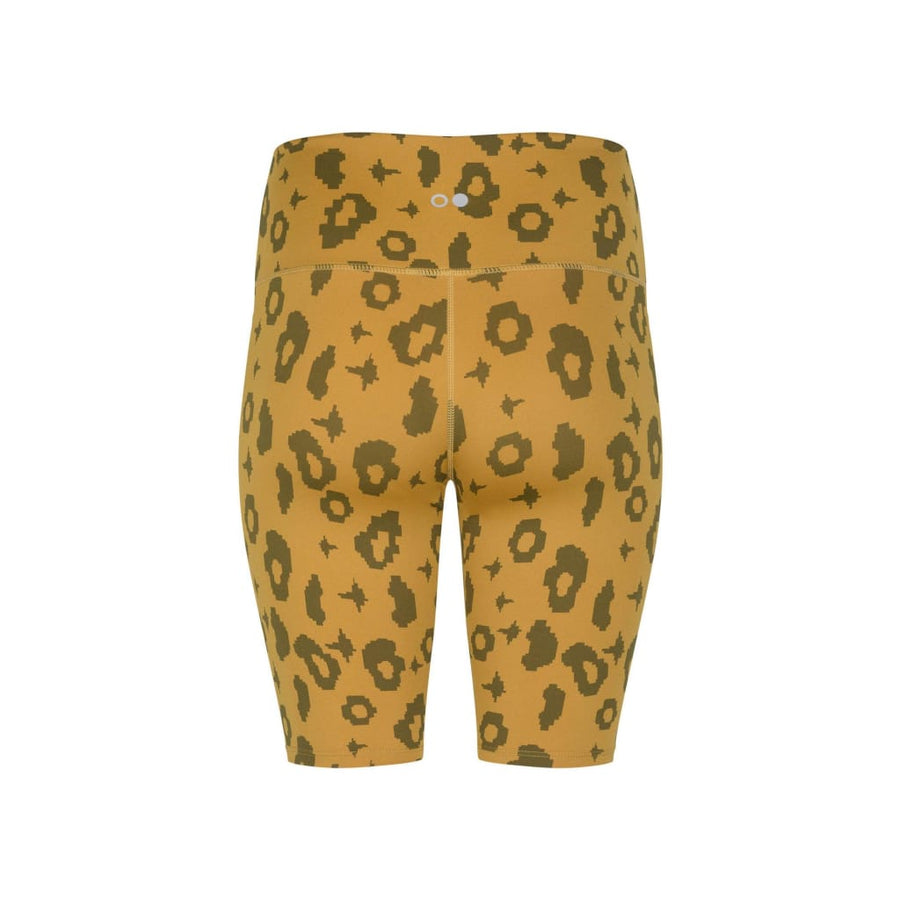 boochen eco-friendly bike shorts in yellow leopard, sustainable fashion, sustainable leggings, shorts, nachhaltige shorts im gelb Leopard