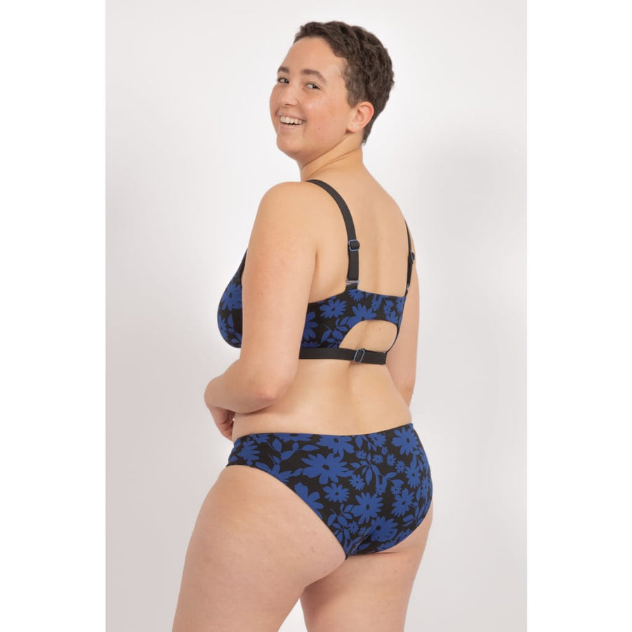 Caparica Bottom in Dark Moonflower / Noir - bikini bottom