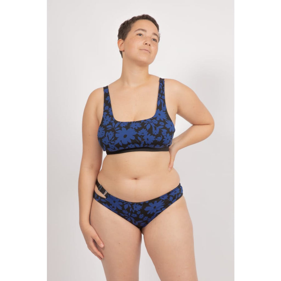 Caparica Bottom in Dark Moonflower / Noir - bikini bottom