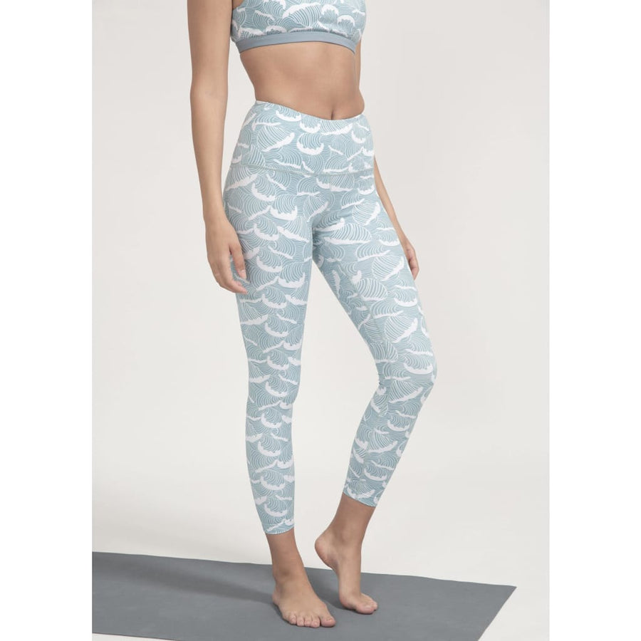 High-Rise Leggings in Ocean Waves Print - boochen eco-conscious surfwear